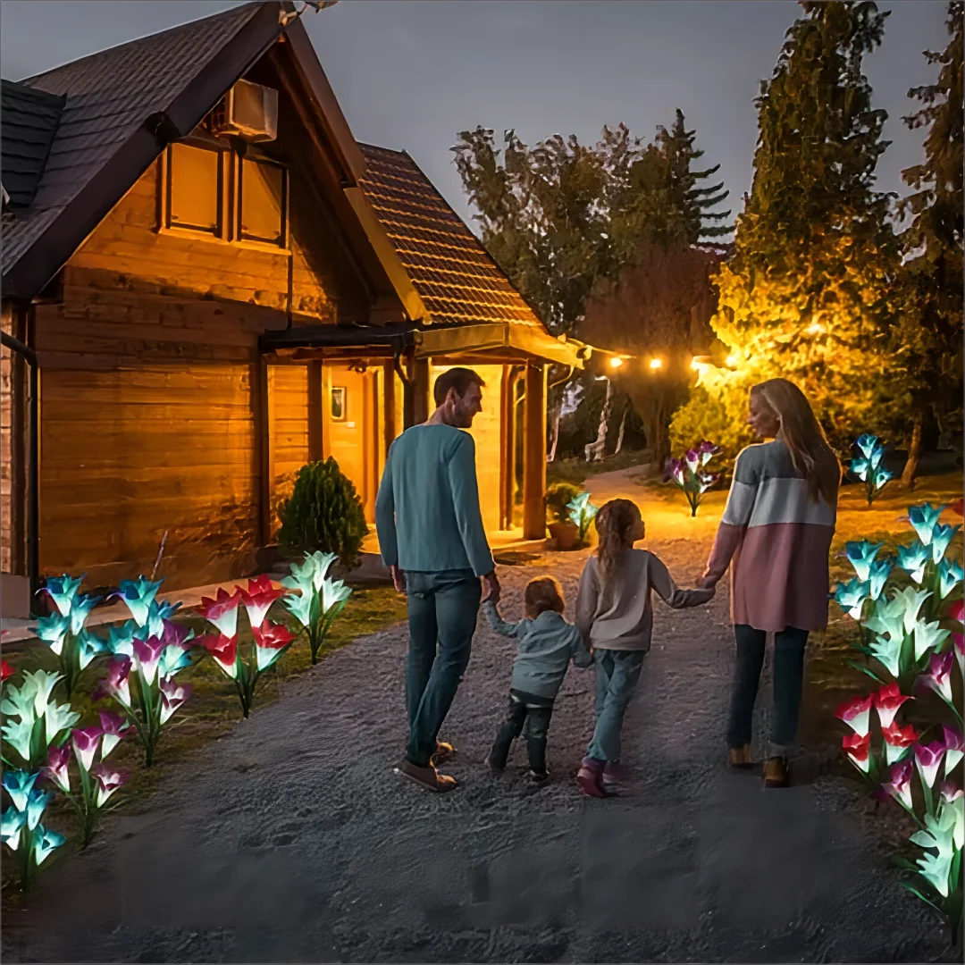 Lampes solaires d'extérieur avec têtes de fleurs de lys